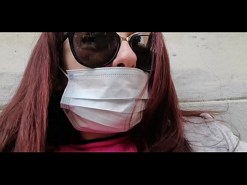 ❤️ Nicoletta hakmerret me fqinjin e saj dhe urinon në garazhin e tij (Karantina speciale italiane Covid19) Vetëm porno tek ne ☑